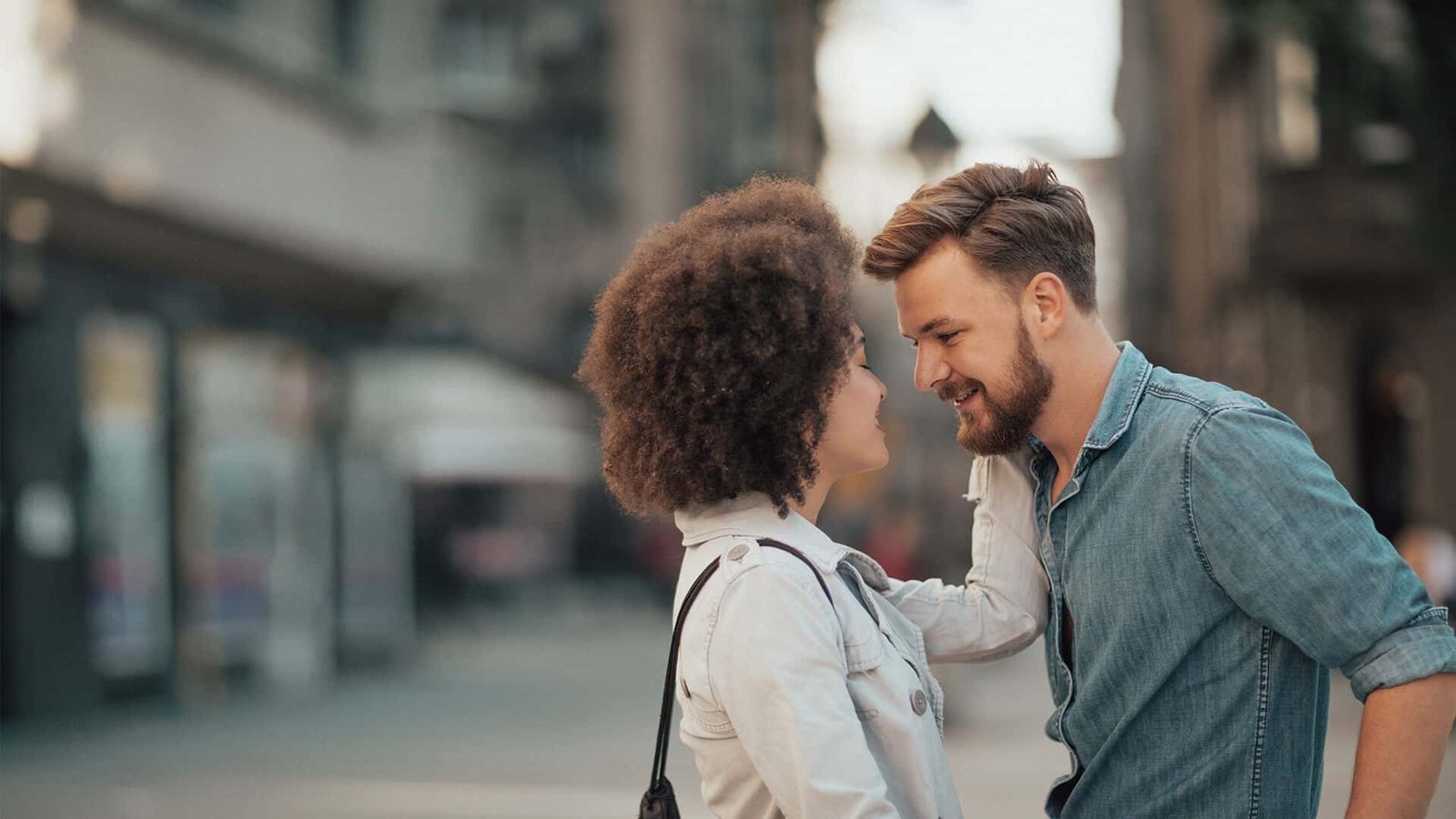 How to Enjoy Interracial Dating Online | Dating Site Review