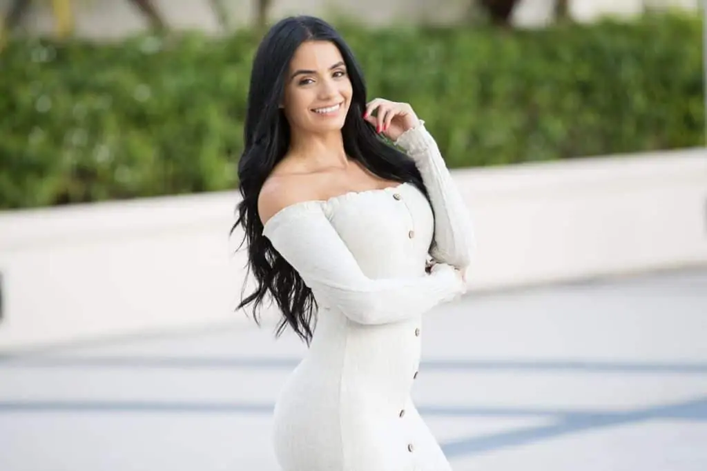 Advantages of Reading Latinfeels Reviews Online