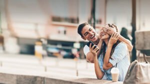 Is Amolatina a Dating or Hookup Site? Age Groups, User Intent, and Safety Explained